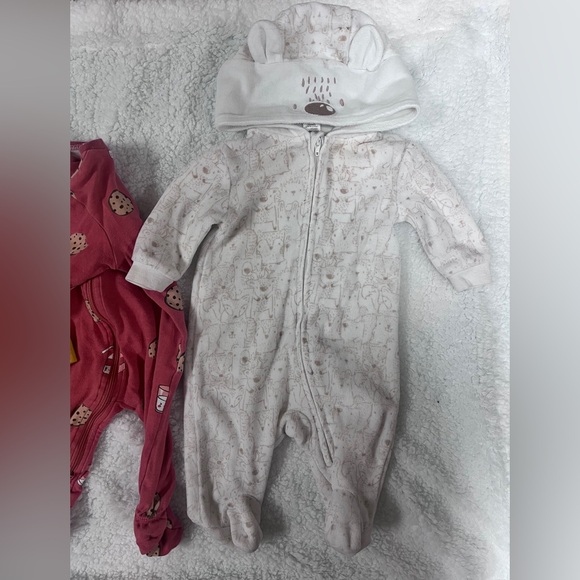 Baby Gender Neutral Bundle - Picture 2 of 4